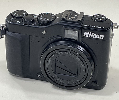 NIKON P7000 COMPATTA PRO